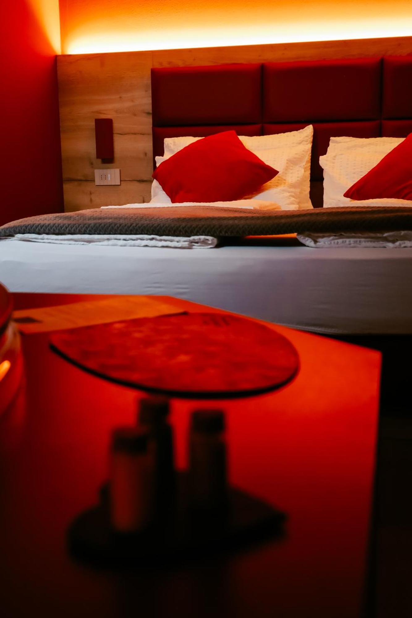Le Rocce Val Di Non - Quality Room & Breakfast Tassullo Exteriér fotografie